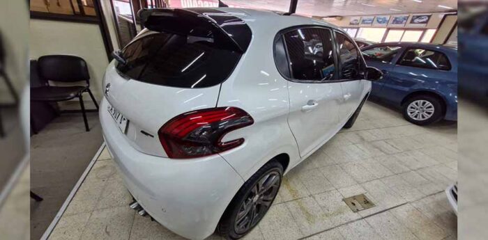 208 1.6 GT - Imagen 3