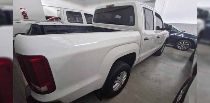 AMAROK 2.0TD 4X2 DC TRENDLINE 140 HP L/17 - Imagen 3