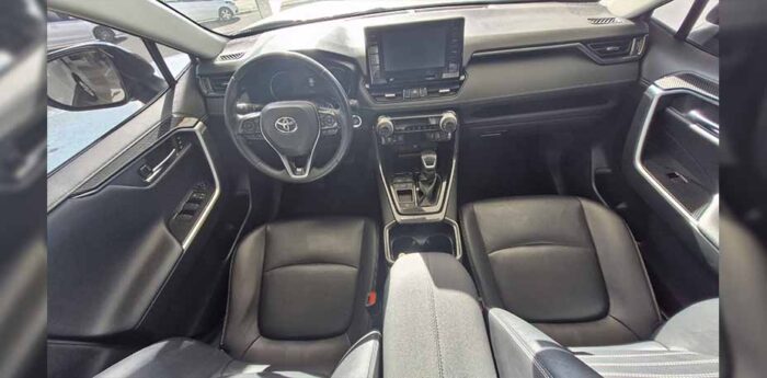 RAV4 4X2 LIMITED HV - Imagen 4
