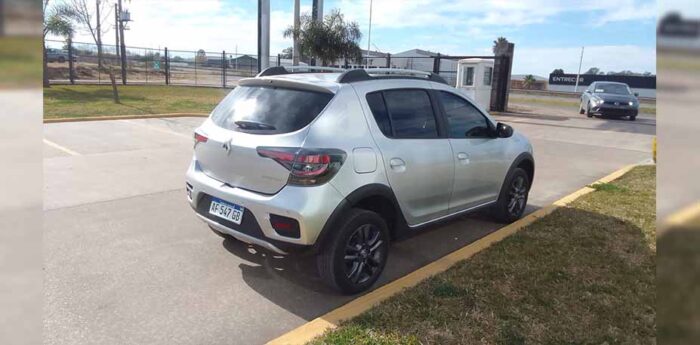 SANDERO STEPWAY PH2 1,6 INTENSE - Imagen 3