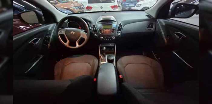 TUCSON 2.0 4X2 GL AUT. - Imagen 4