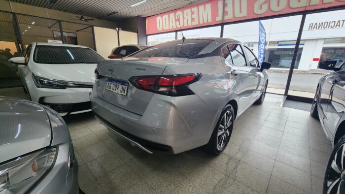 VERSA 1.6 ADVANCE CVT - Imagen 3