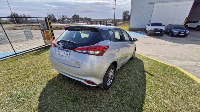 YARIS XLS CVT 5P - Imagen 3