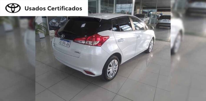 YARIS XS CVT 5P - Imagen 3