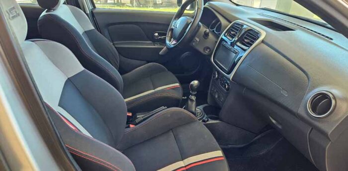 SANDERO 2.0 RS - Imagen 7