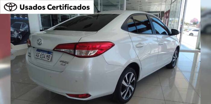 YARIS XLS CVT PACK 4P - Imagen 3