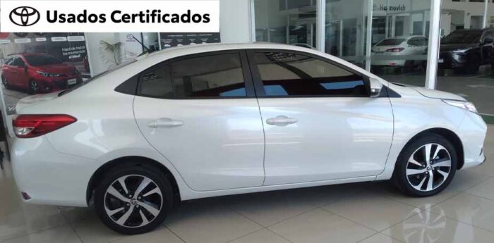 YARIS XLS CVT PACK 4P - Imagen 9