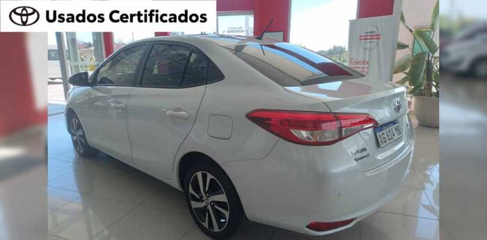 YARIS XLS CVT PACK 4P - Imagen 10