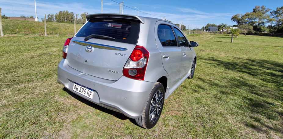 ETIOS XLS PCK 1.5 6MT 5 P - Imagen 4